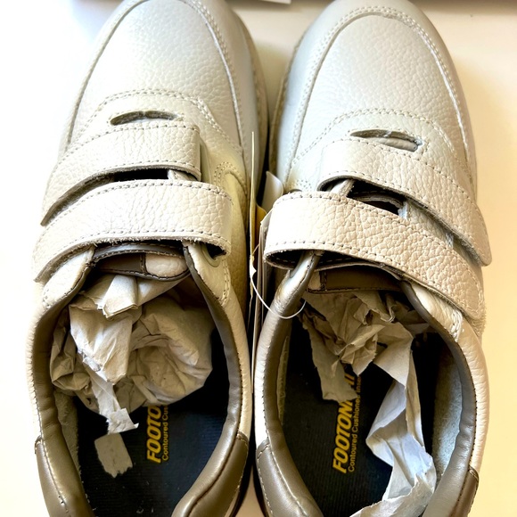 Walk about Men's Quick Grip Casual Walking sneakers 8.5 NIB - Picture 2 of 9